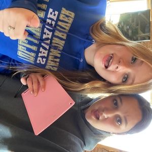 Meet your Posher, Kam